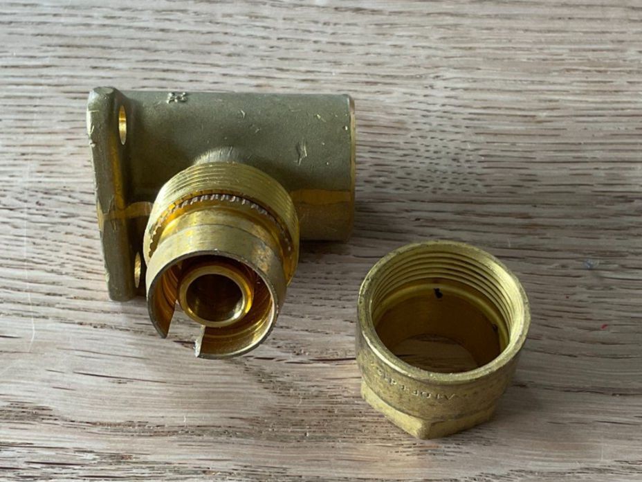 Rubinetteria: GF Instaflex Armaturenanschluss Fitting / Klemmfitting – Nuovo (secondo la descrizione) da Oberdorf SO venduto da pische22 3