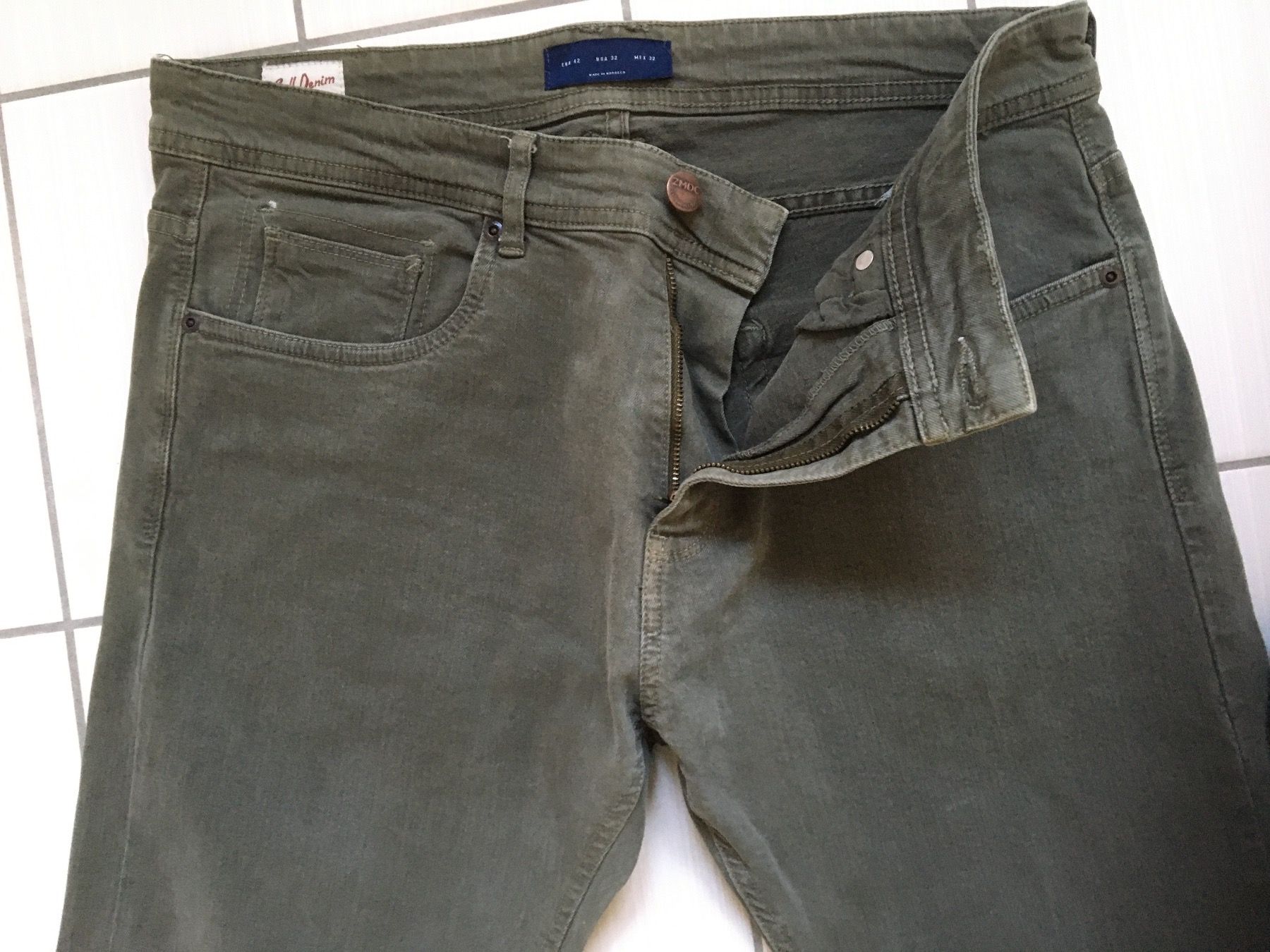 Jeans: Hose 42 – Usato da Arth venduto da Vrecam51 1