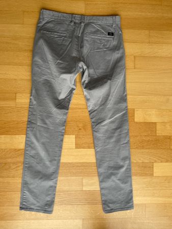 s.Oliver Herren Chino Hose, Baumwolltill grau, W30xL32, Slim