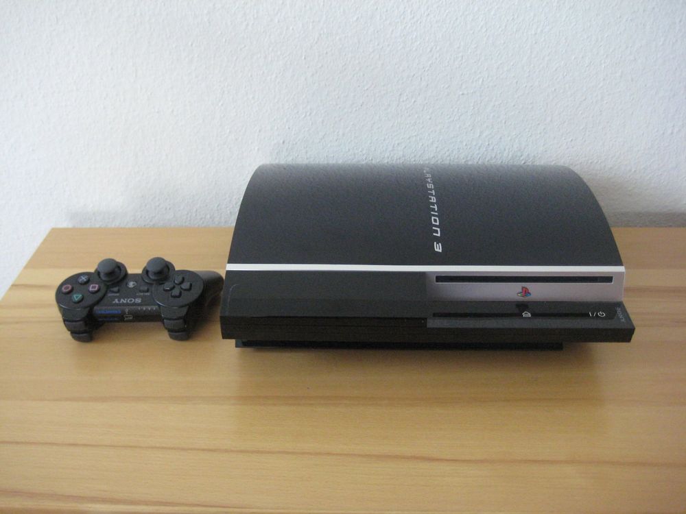 Sony PS3 Fat 160 GB 1 Controller 2 Games (Gebraucht) in Horgen für CHF ...