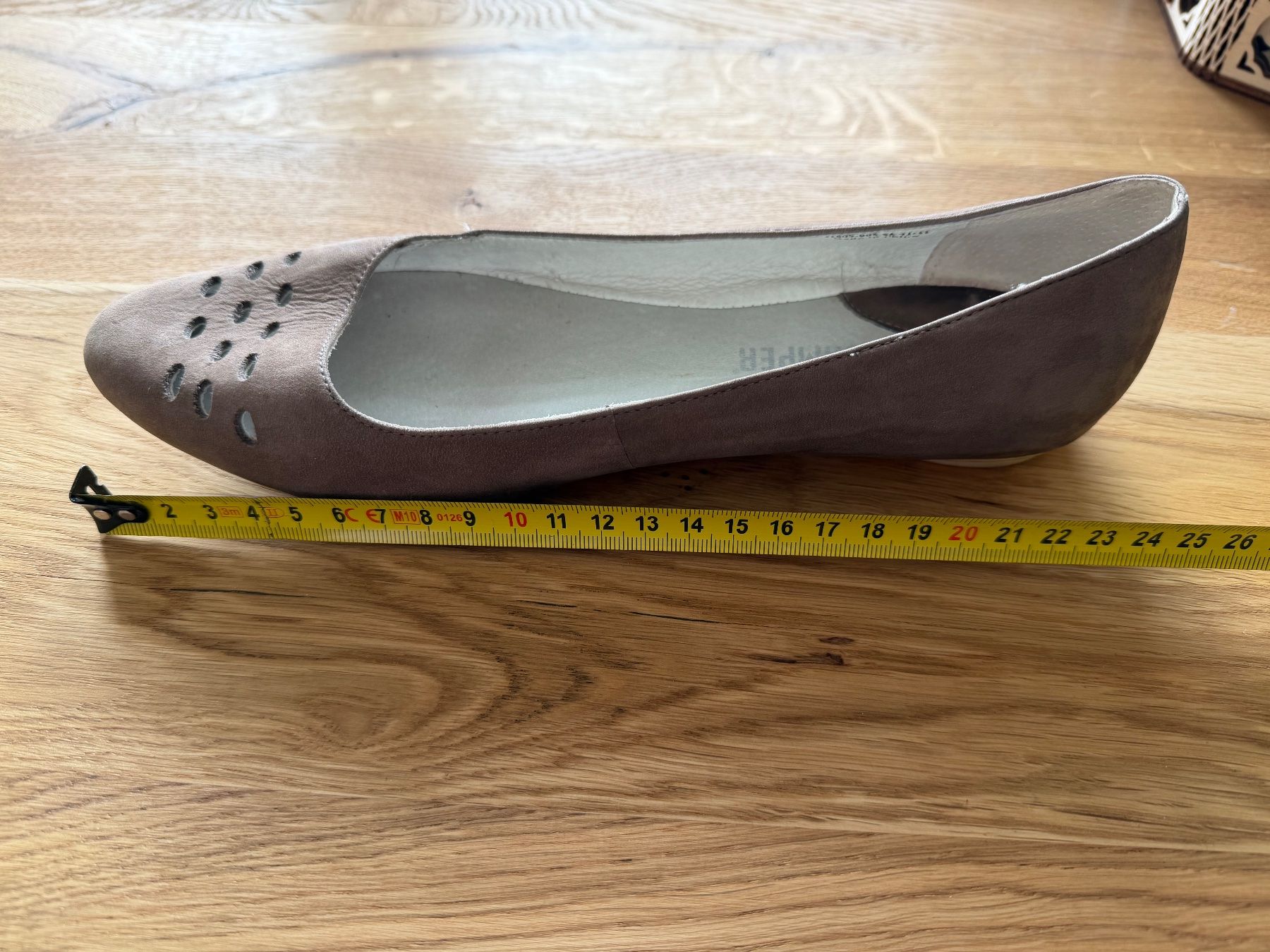 Camper Damenschuhe: CAMPER sandfarbene Ballerinas mit Cutouts Gr. 36 – Gebraucht aus Wetzikon ZH von dor_rmq2 5