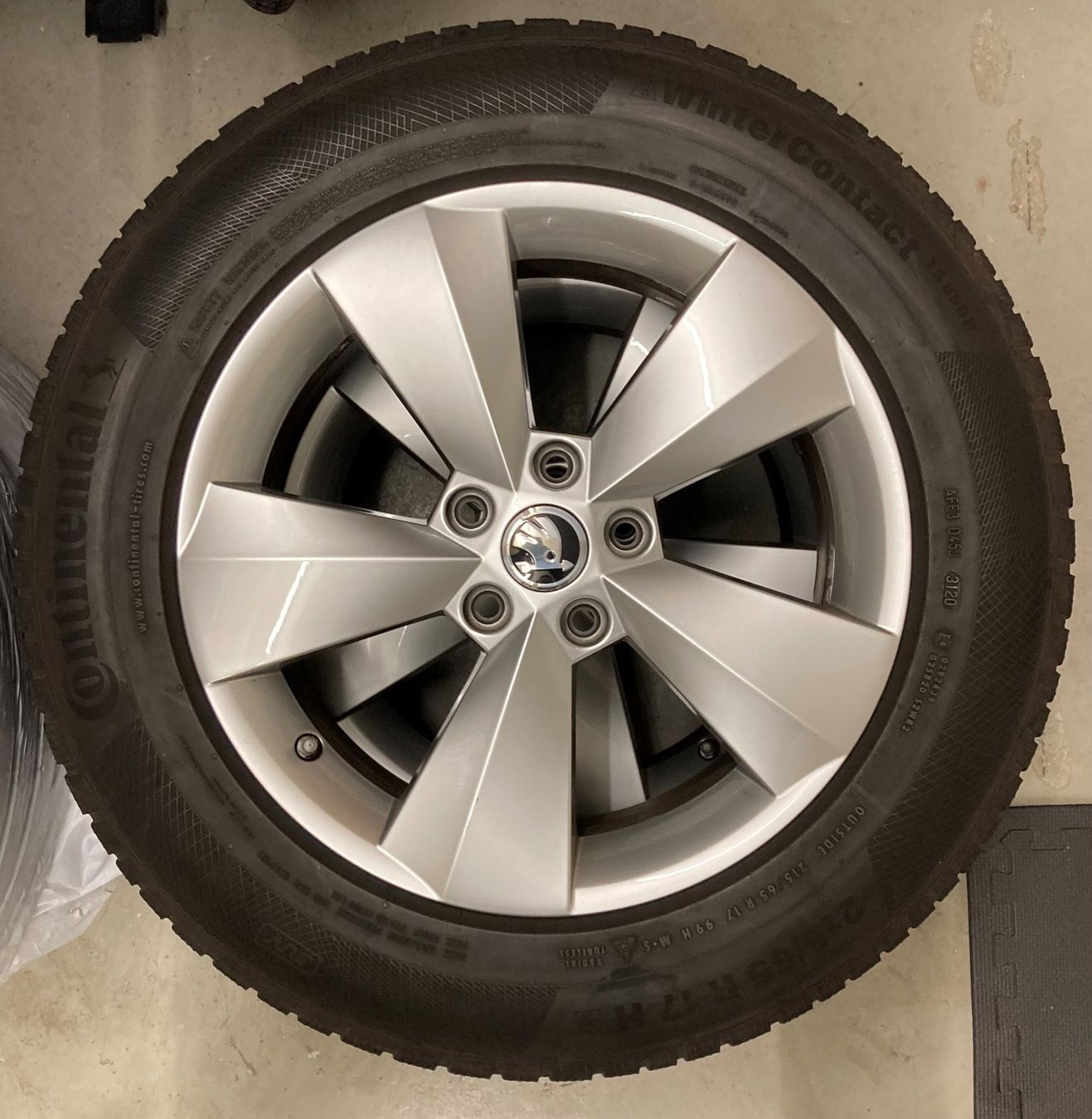 Gamaparts Pneus & Kompletträder: Winterräder Skoda Kodiaq – Gebraucht aus Urdorf von  2