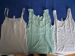 3 Damen Leibchen weiss ,weiss + mint gebraucht  Gr.40-42