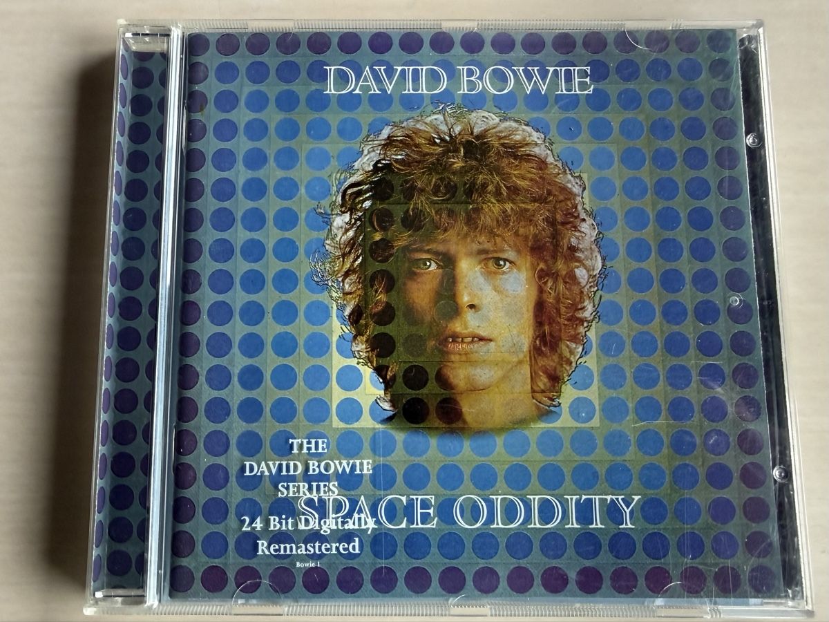 CDs: David Bowie Space Oddity CD Remastered – Gebraucht aus Oberried Brienz von Chyara