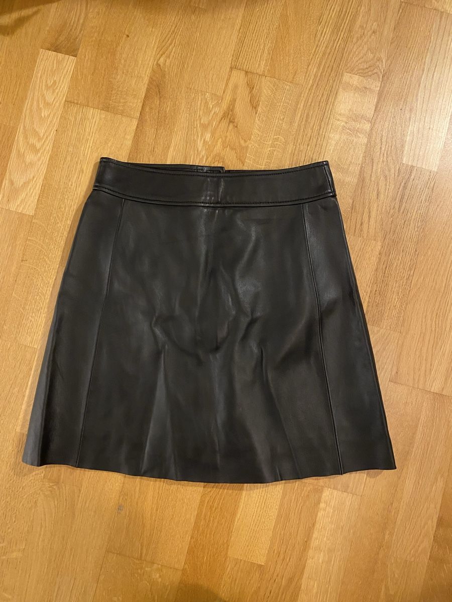 Massimo Dutti Gonne: Schwarzer Lederrock, Marke Massimo Dutti, Gr. XS – Usato da Wabern venduto da Jo.le 1