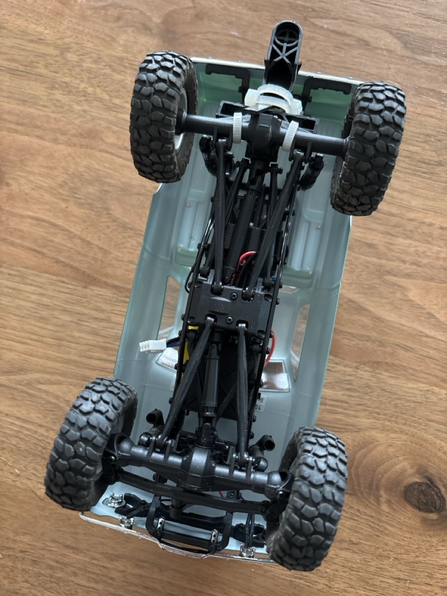 Hobbywing RC Modellbau: Chevrolet 4x4 télécommandé tout terrain – Neu (gemäss Beschreibung) aus Vich von Loic1268 2