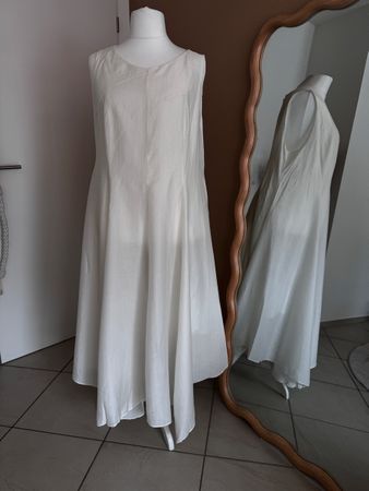 Luftiges Sommerkleid in ei-weiss XXL
