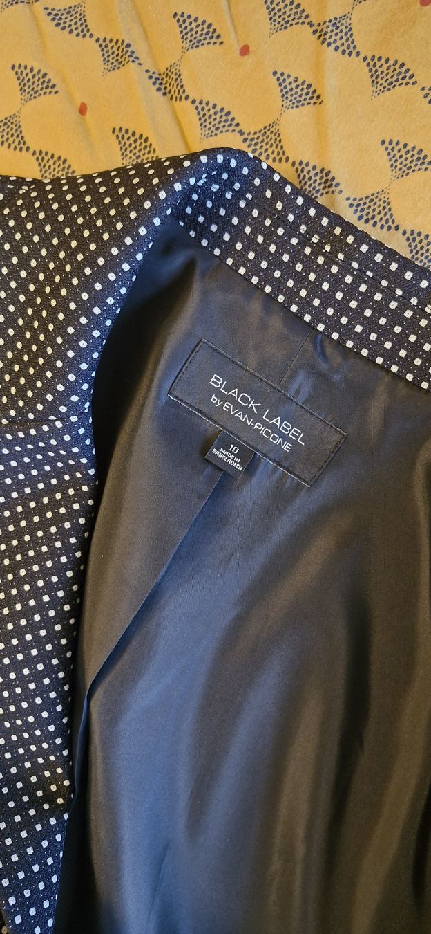 Anzüge & Kostüme: Stylish woman suit – Gebraucht aus Bonstetten von Denitza87 5