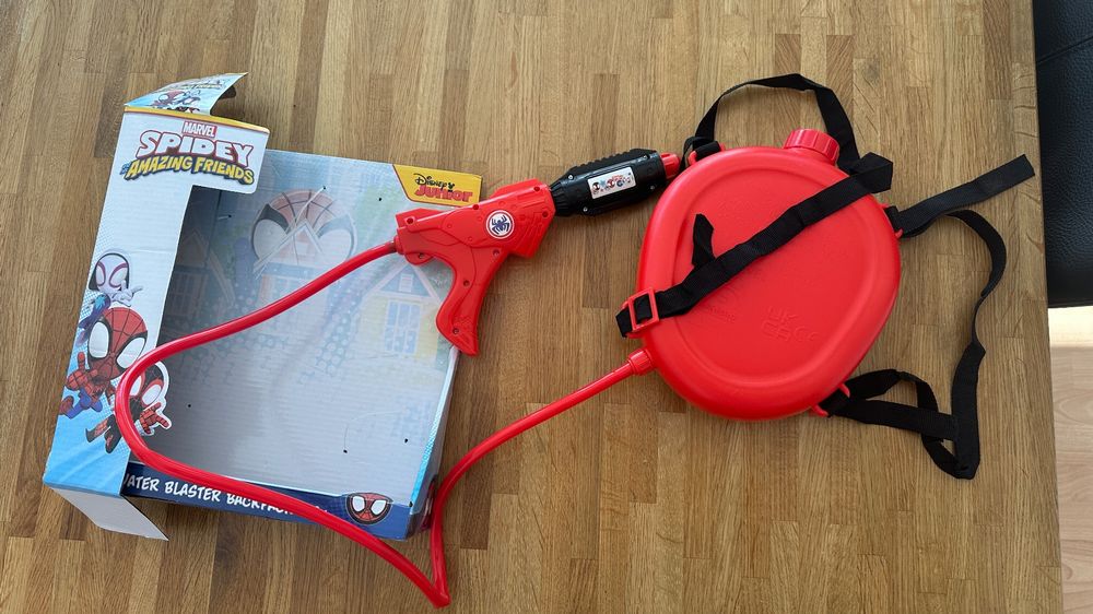 Wasserpistole - Spidey & Friends Water Blaster Backpack NEU 2