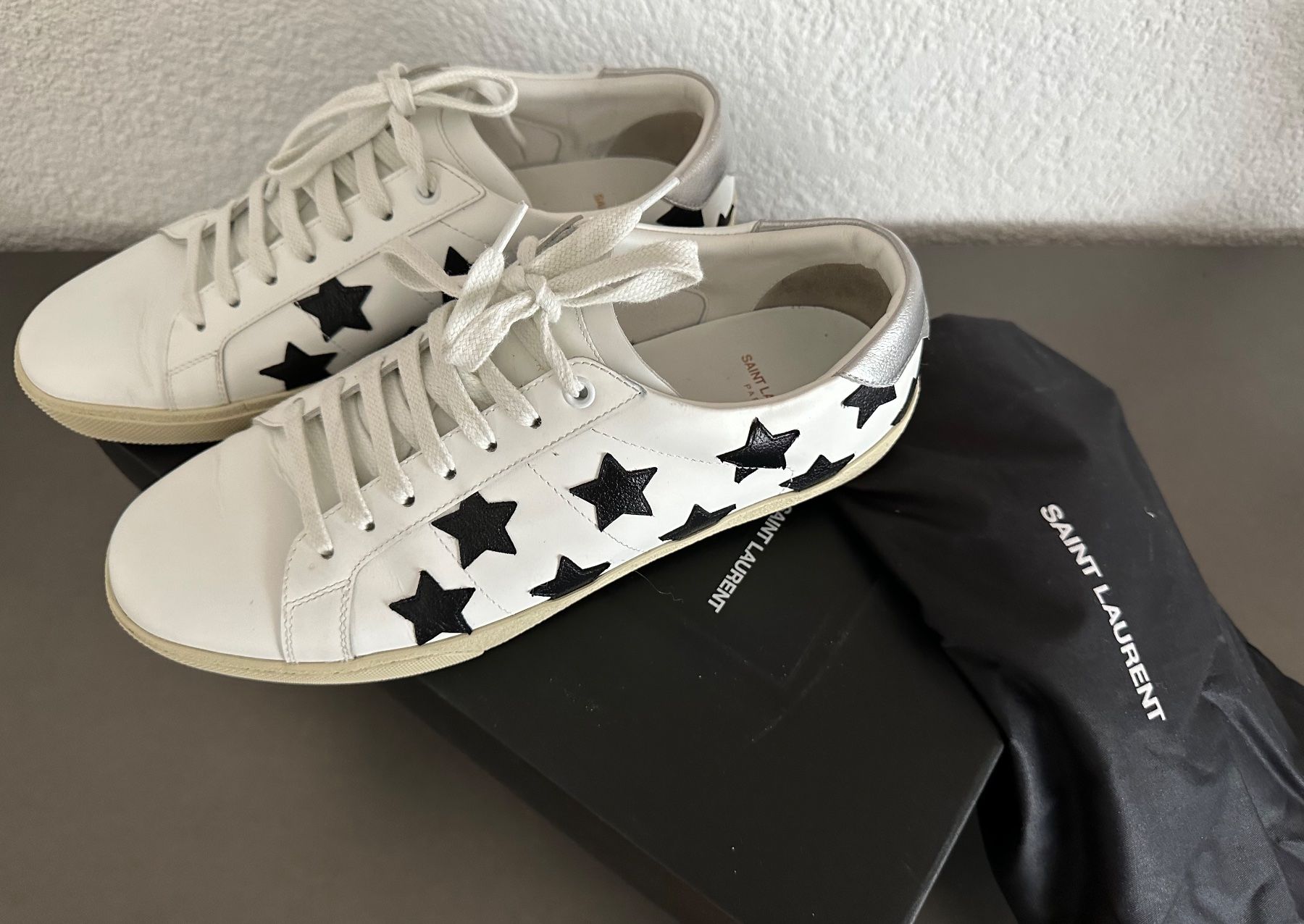 Saint Laurent Scarpe da uomo: Saint Laurent Grösse 42 Herren – Nuovo (secondo la descrizione) da Bern venduto da Olenush 1