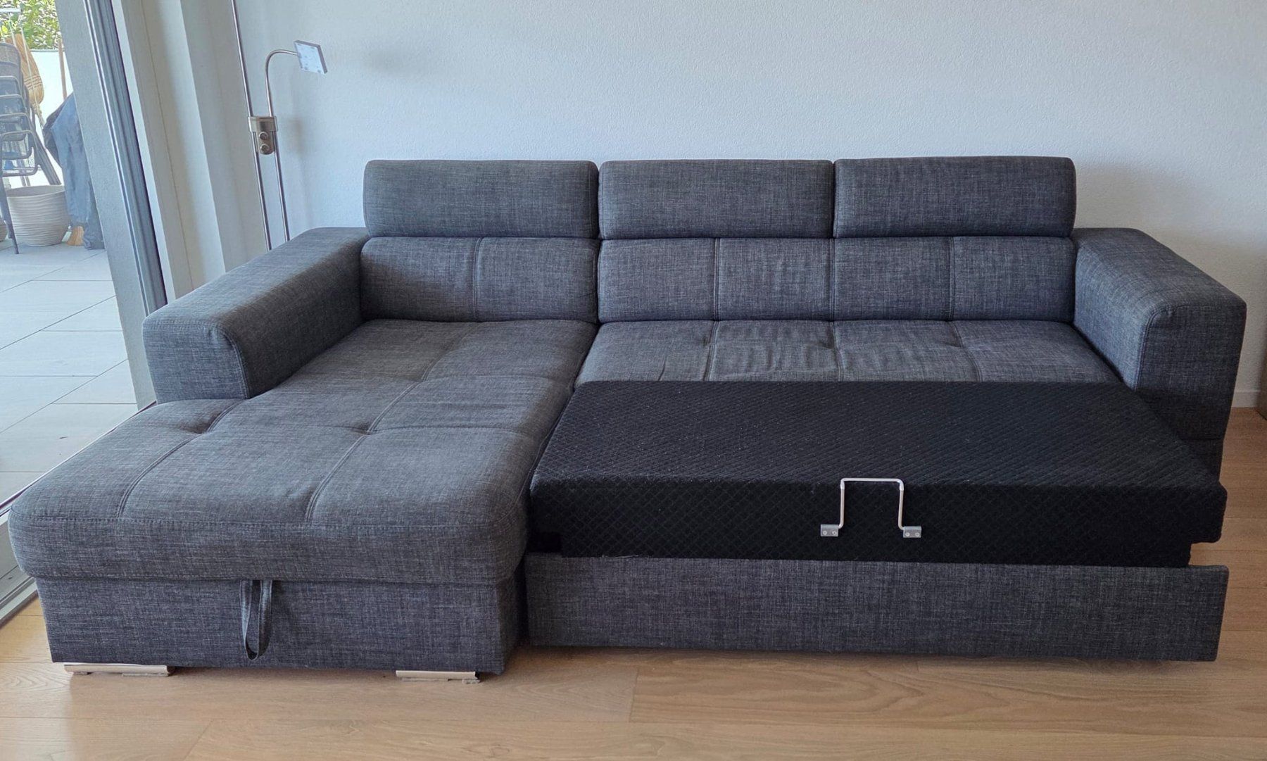 Sofas: Eck-Sofa anthrazit mit Bettfunktion und Bettkasten – D'occasion à Gwatt (Thun) par Taipan49 4