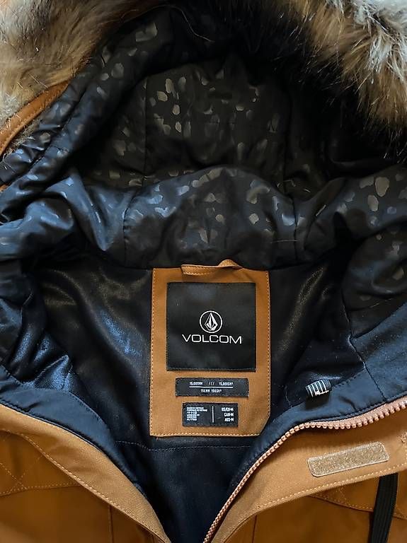 Volcom Giacche: Volcom Snowboardjacke Grösse M – Usato da Bern venduto da shinosukee 2