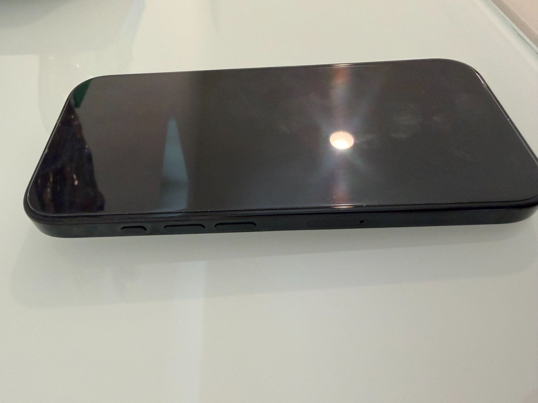 Apple Handys / Smartphones: Phone 16 Pro 256 GB Black Titanium – Gebraucht aus Liestal von ripi1 1