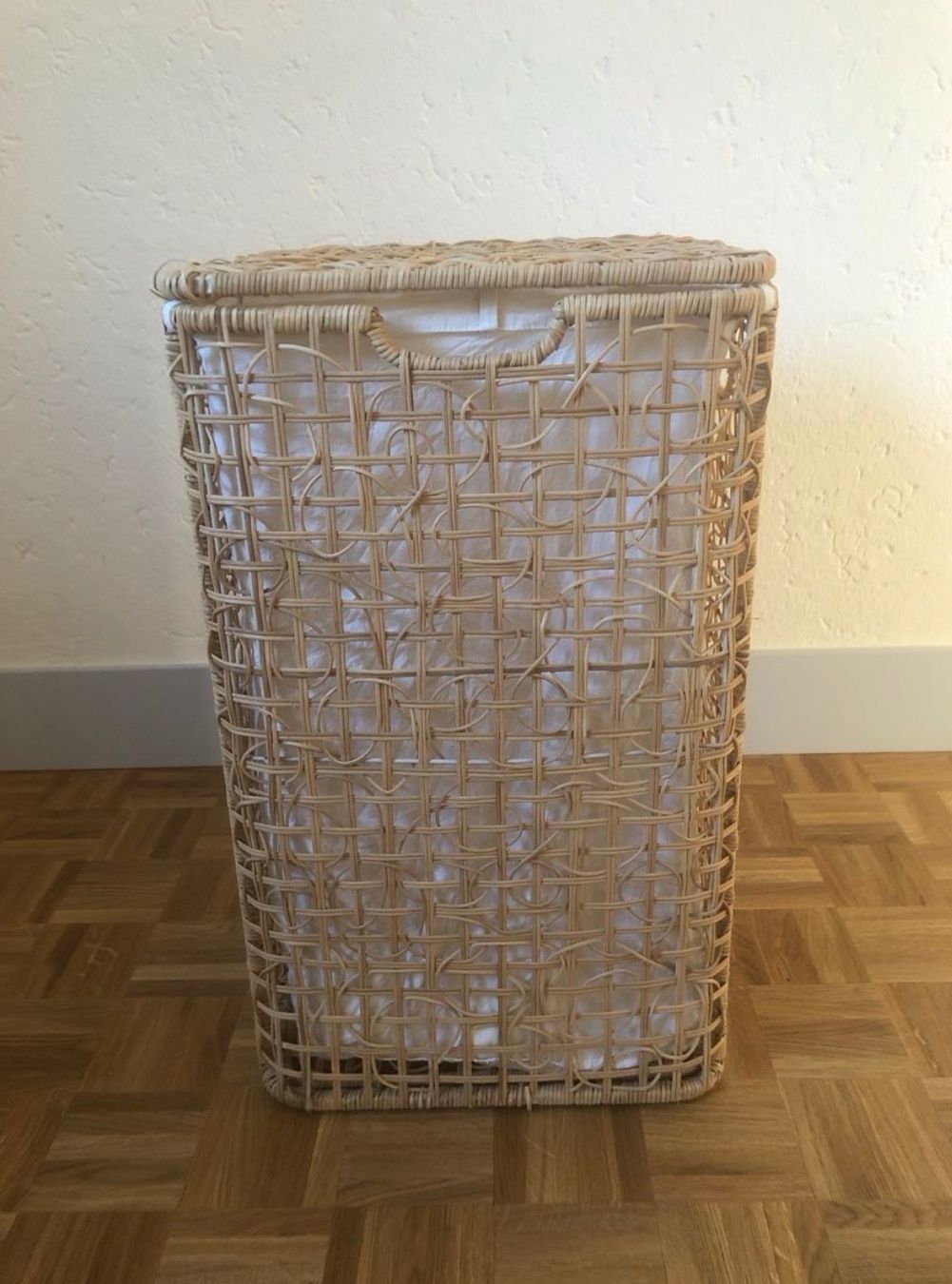 Ikea Wäschekörbe: Wäschekorb – Gebraucht aus Zürich von pau_shg6 1