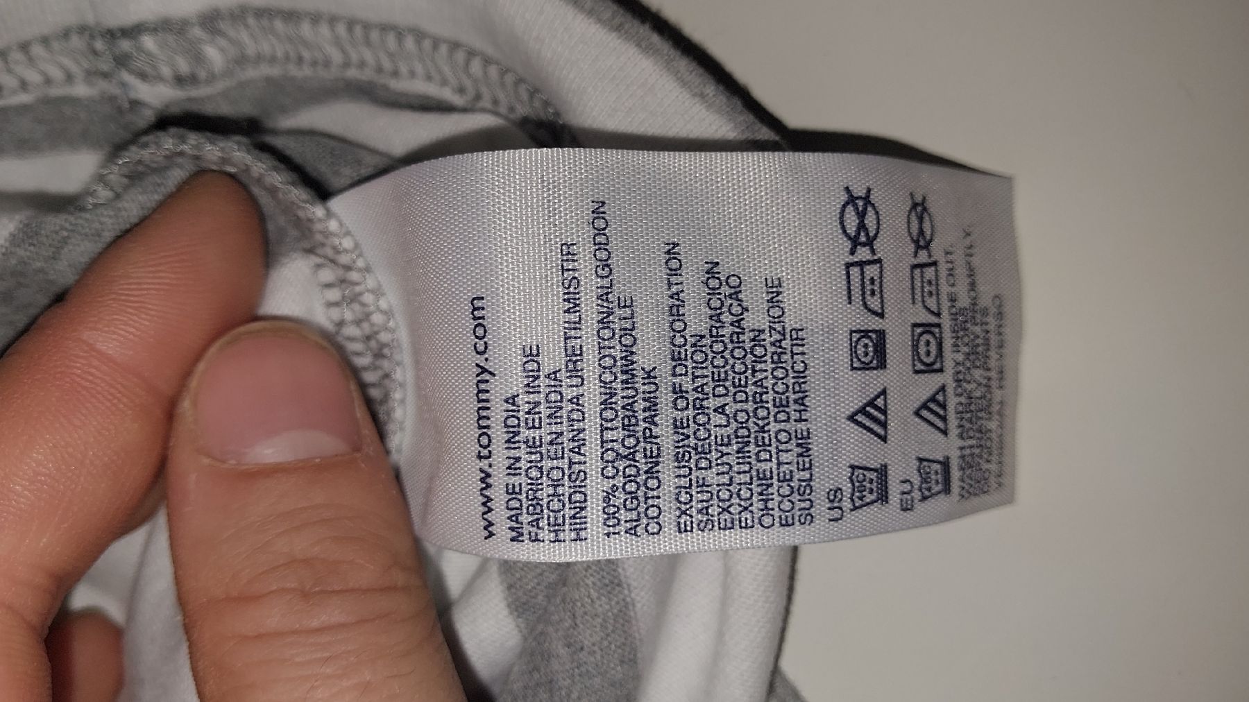Tommy Hilfiger Maglioni & Felpe: Gestreifter Pulli von Tommy Hilfiger Grösse 80 – Usato da Küssnacht am Rigi venduto da Anzu-Ki 3