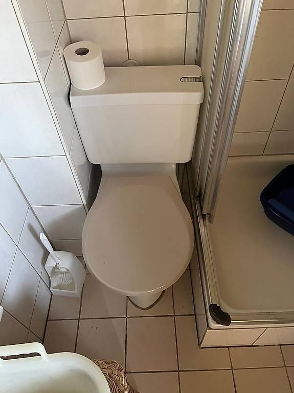 WC: WC – D'occasion à Hägendorf par phi_6sbl
