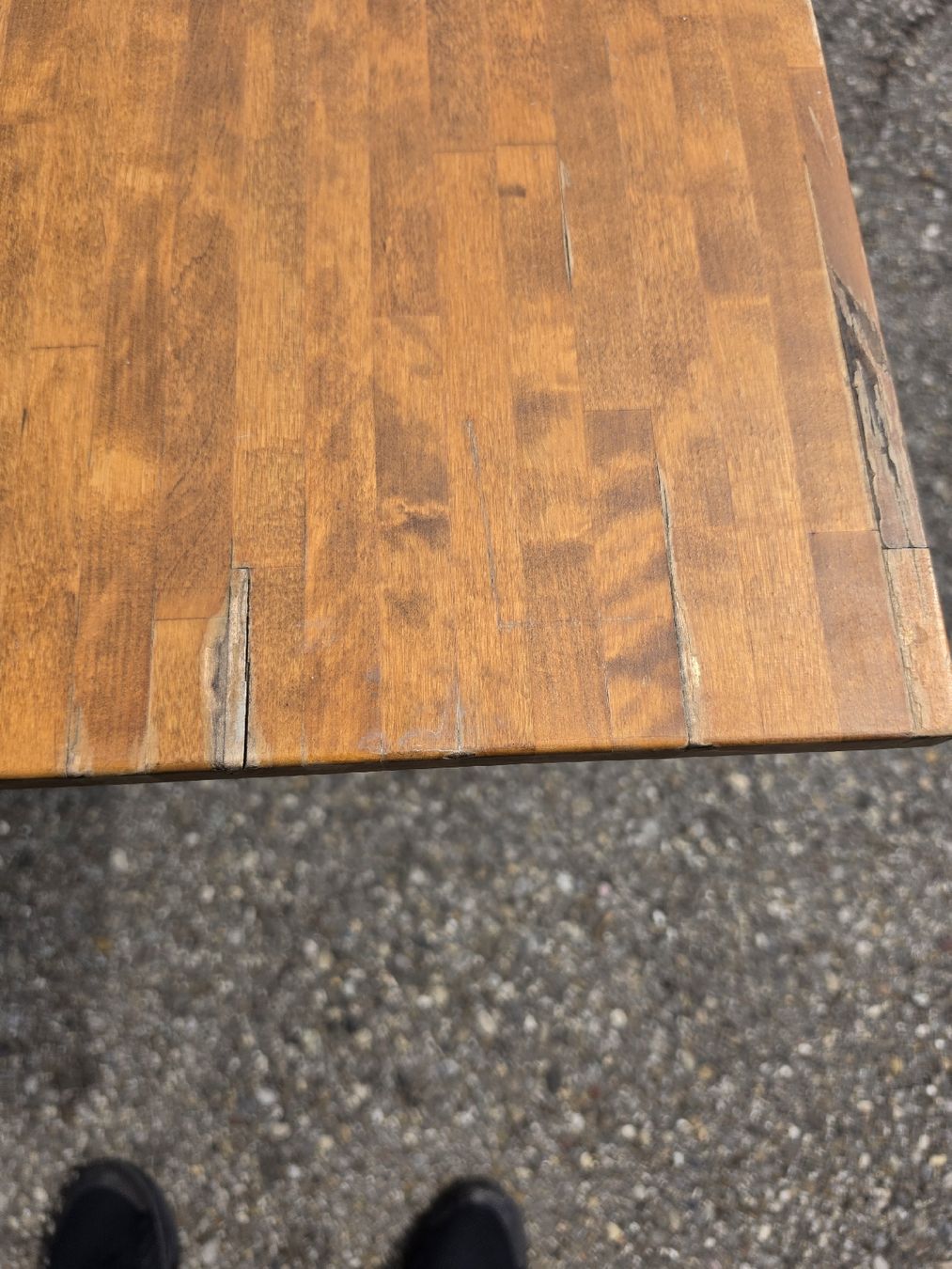 Tavoli: Holztisch mit Metallfuss  gebraucht – Usato da Mettlen venduto da elios0888 4