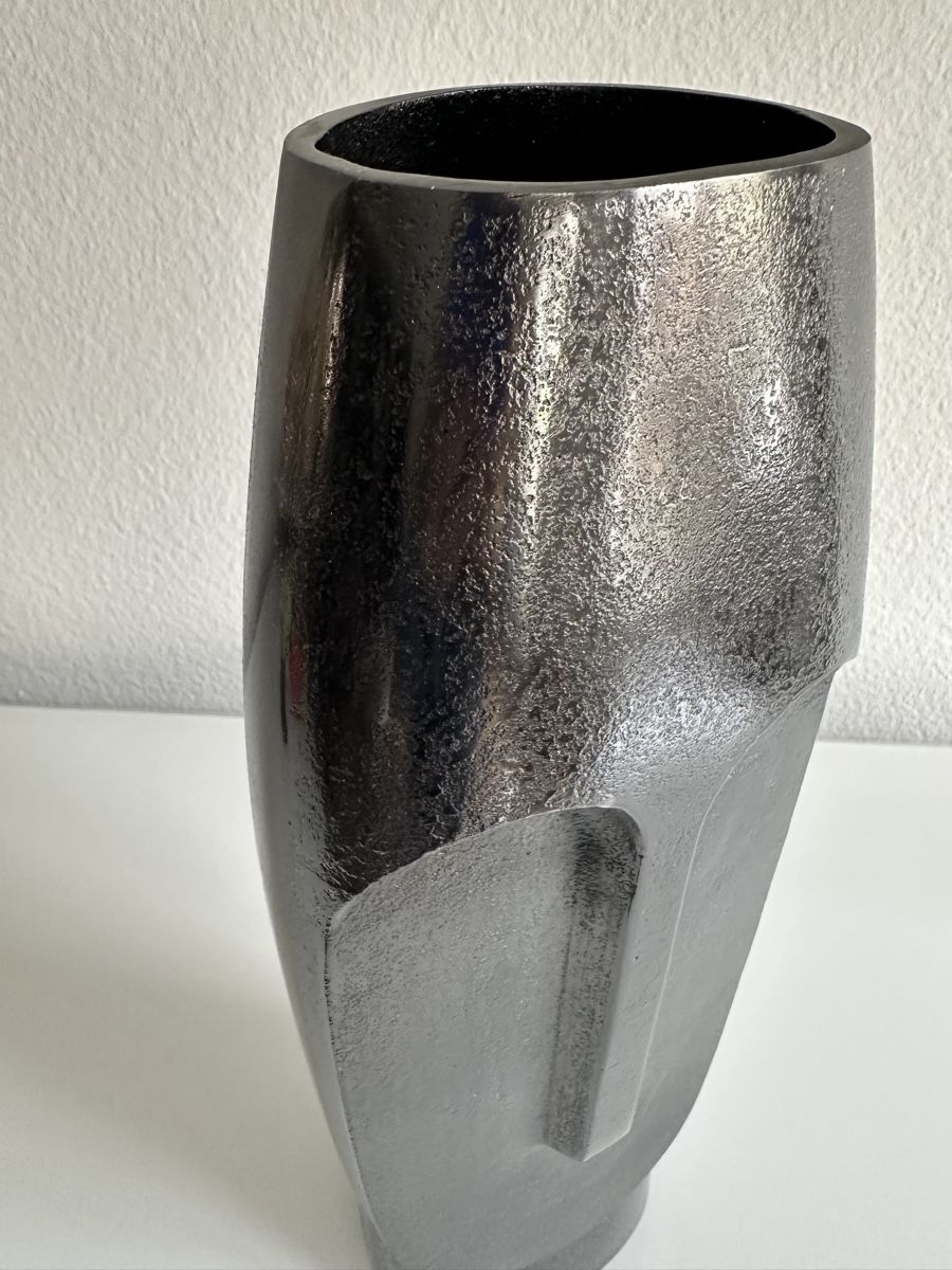 Vasen & Gefässe: Deko-Vase / Skulptur in Metalloptik – Neu (gemäss Beschreibung) aus Bern von Fraeuleinhonig 6