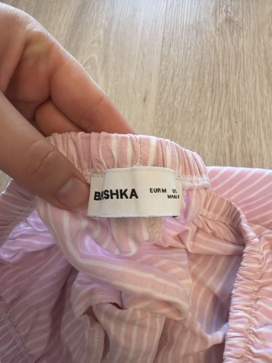 Bershka Pantaloni: Bershka Hose – Usato da Rütihof venduto da liv_k2bp 2