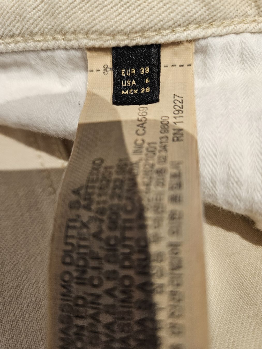 Massimo Dutti Jeans: Damenhose von Maccimo Dutti, gr. 36 – Usato da Plasselb venduto da Mabischer 5