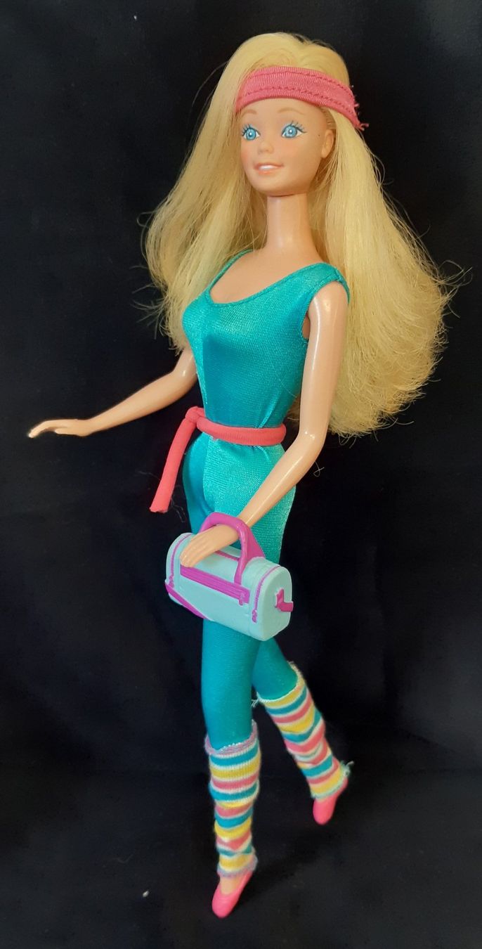 Barbie De Danseuse à Papillon Poupée Transformation 2 en 1 avec ailes