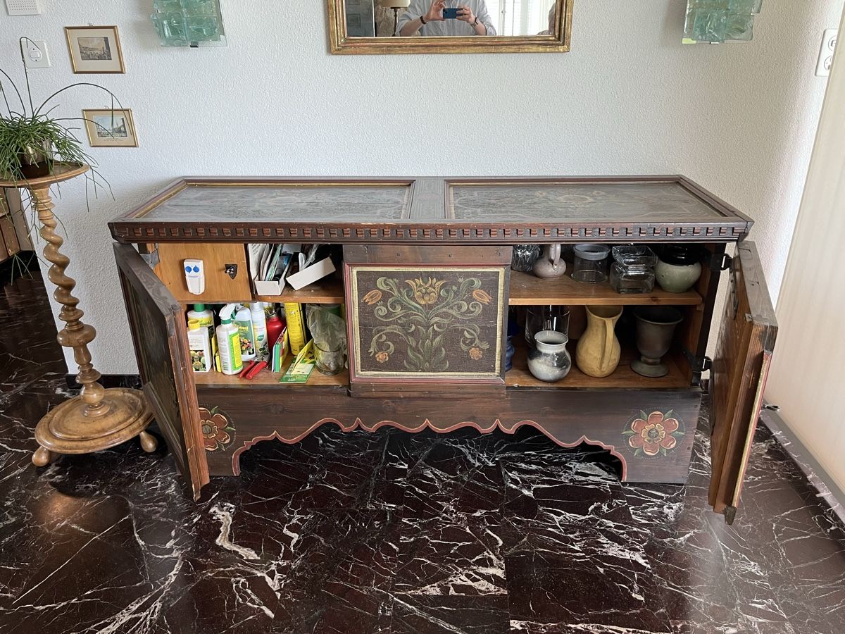 Credenze: Antiker Bauernschrank mit Blumenmalerei – Usato da Meggen venduto da Ricardofrank 6