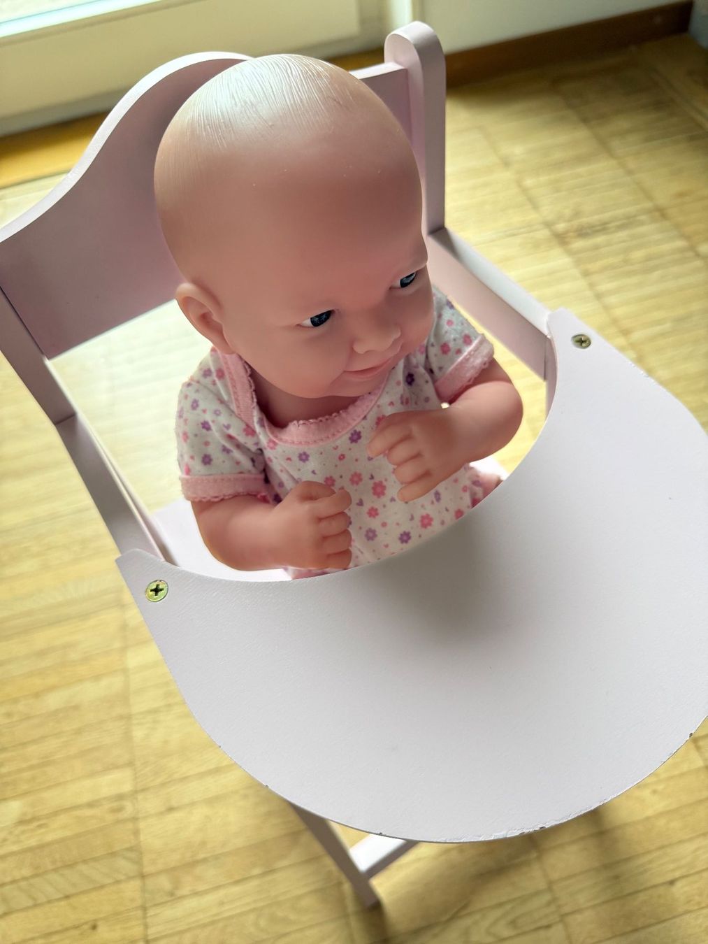 Puppen: Puppenhochstuhl mit Puppe – Gebraucht aus Dällikon von dahi1 1