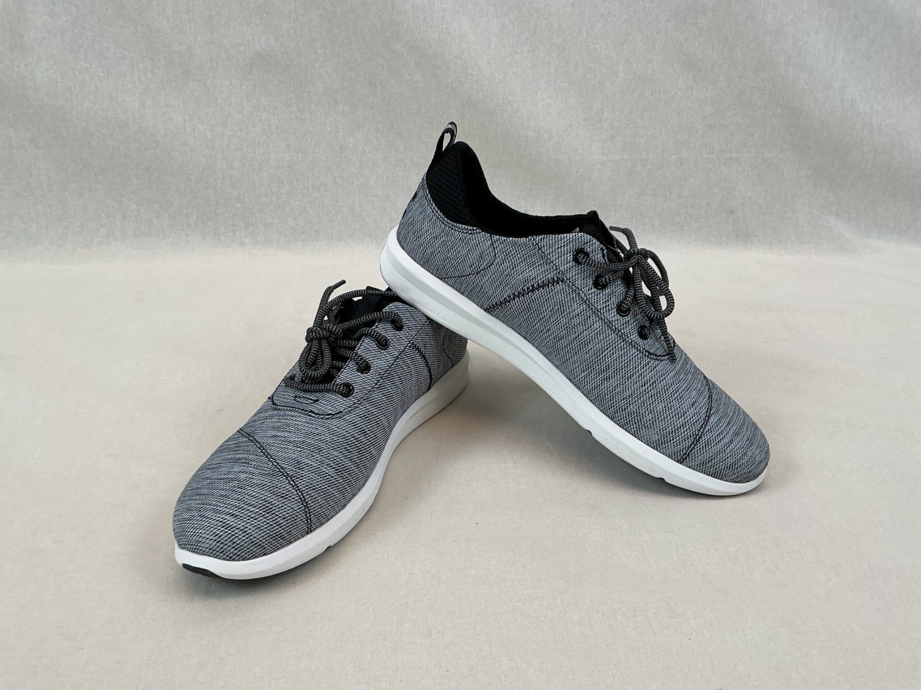 Toms Scarpe da uomo: TOMS Cabrillo Herren Sneaker Gr. 44 – Nuovo (secondo la descrizione) da Richterswil venduto da Restwert_Richterswil 1