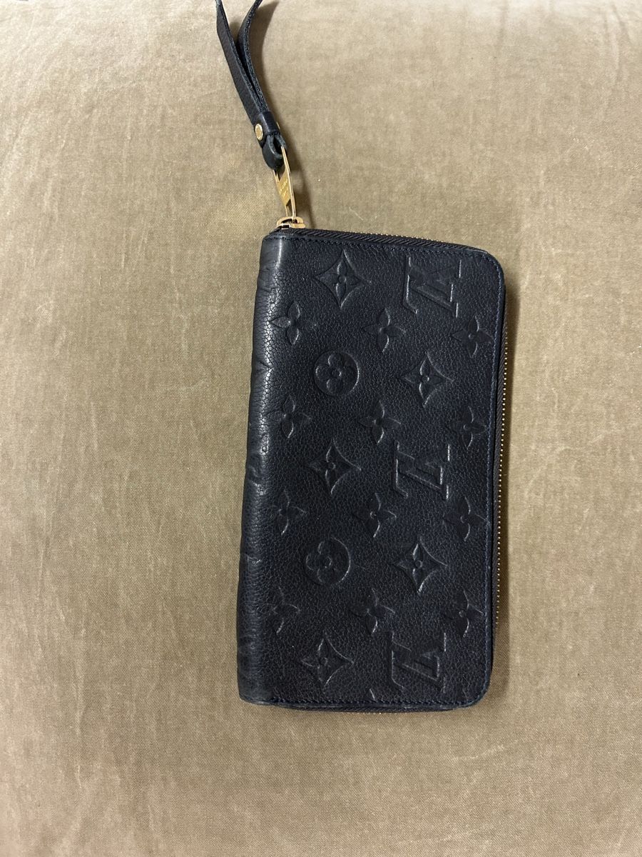 Louis Vuitton Portamonete: Louis Vuitton Geldbörse, blau – Usato da Unterägeri venduto da Emmilou 1