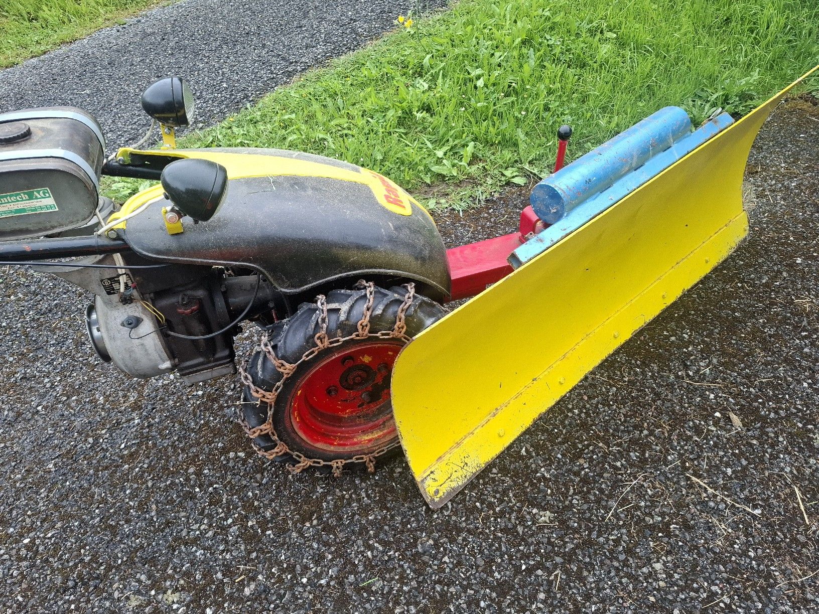 Rapid Tutte le macchine: Rapid U Spezial mit Schneepflug massiv – Usato da Walzenhausen venduto da subi2015 1