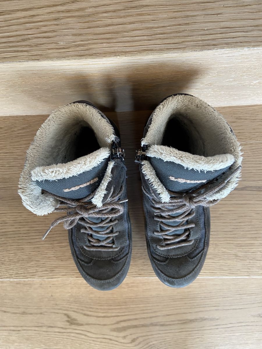 Schuhe für Jungen: Winterschuhe Gr. 35 – Gebraucht aus Lützelflüh-Goldb von N.H. 6