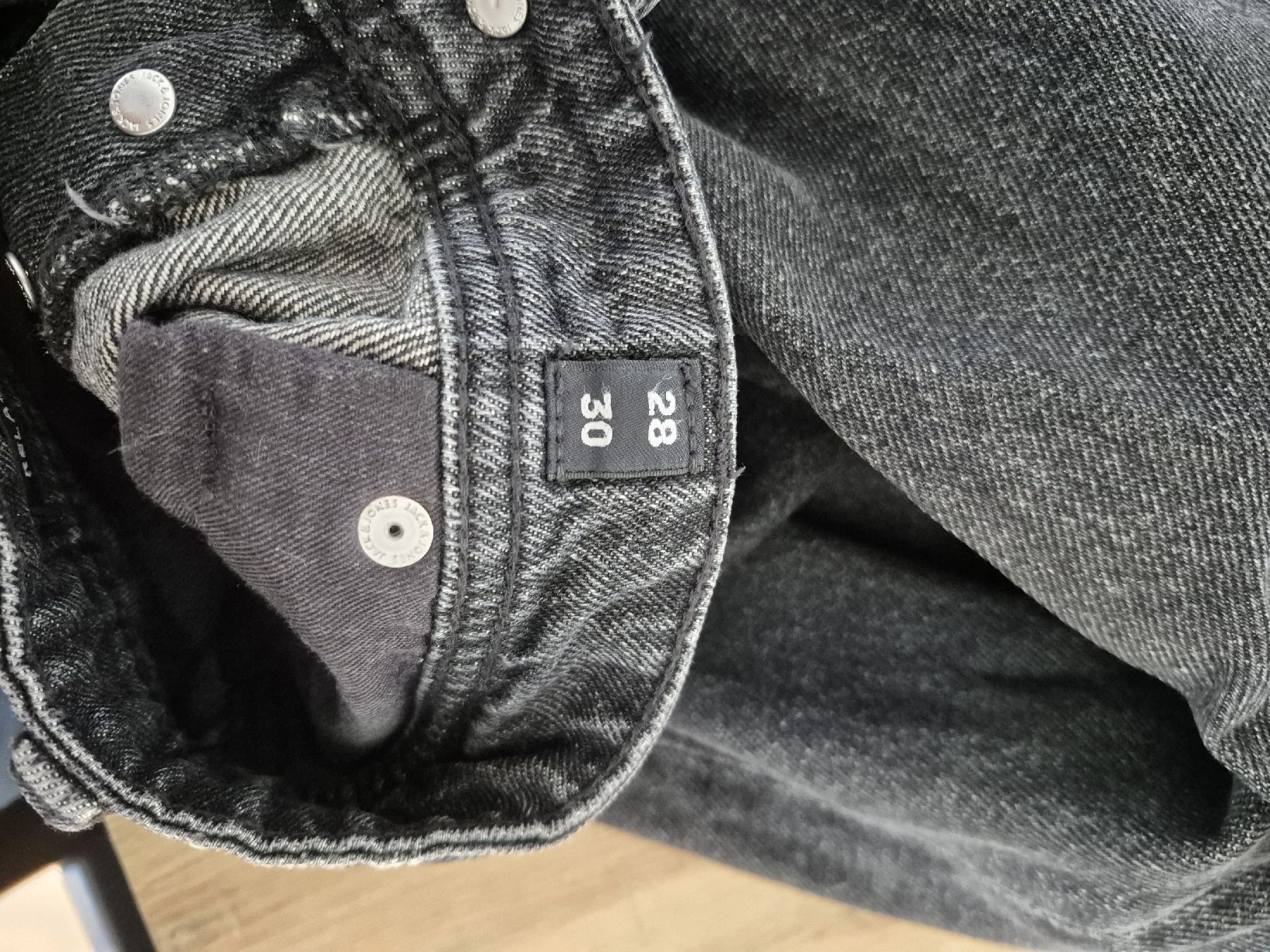 Jeans: Herren Jeans Jack & Jones Gr. 28 – Usato da Gerlafingen venduto da nila44 3