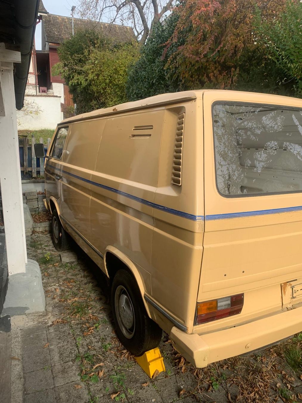 VW Autos: VW Buss Typ 2 – Gebraucht aus Zürich von denisdd 1