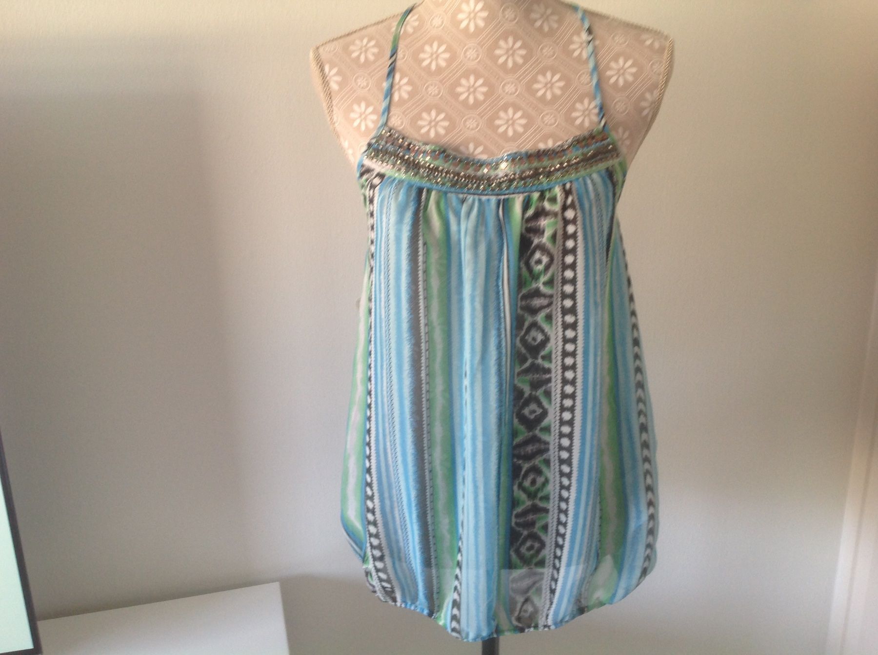 Top: Top - M – Usato da Sion venduto da accroshoes 1