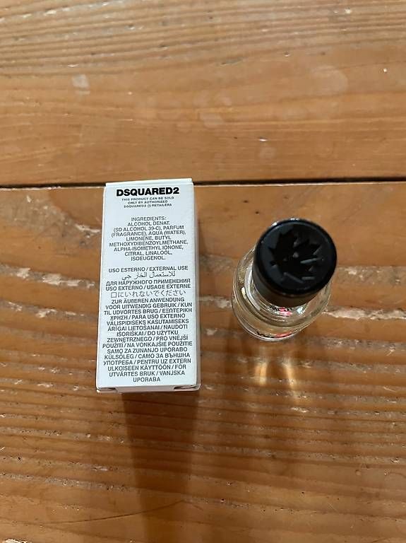 Dsquared2 Parfum & Eau de Toilette: Parfüm/Duft WOOD DSQUARED2, 5 ml – Neu (gemäss Beschreibung) aus Jona von Tr3s 1
