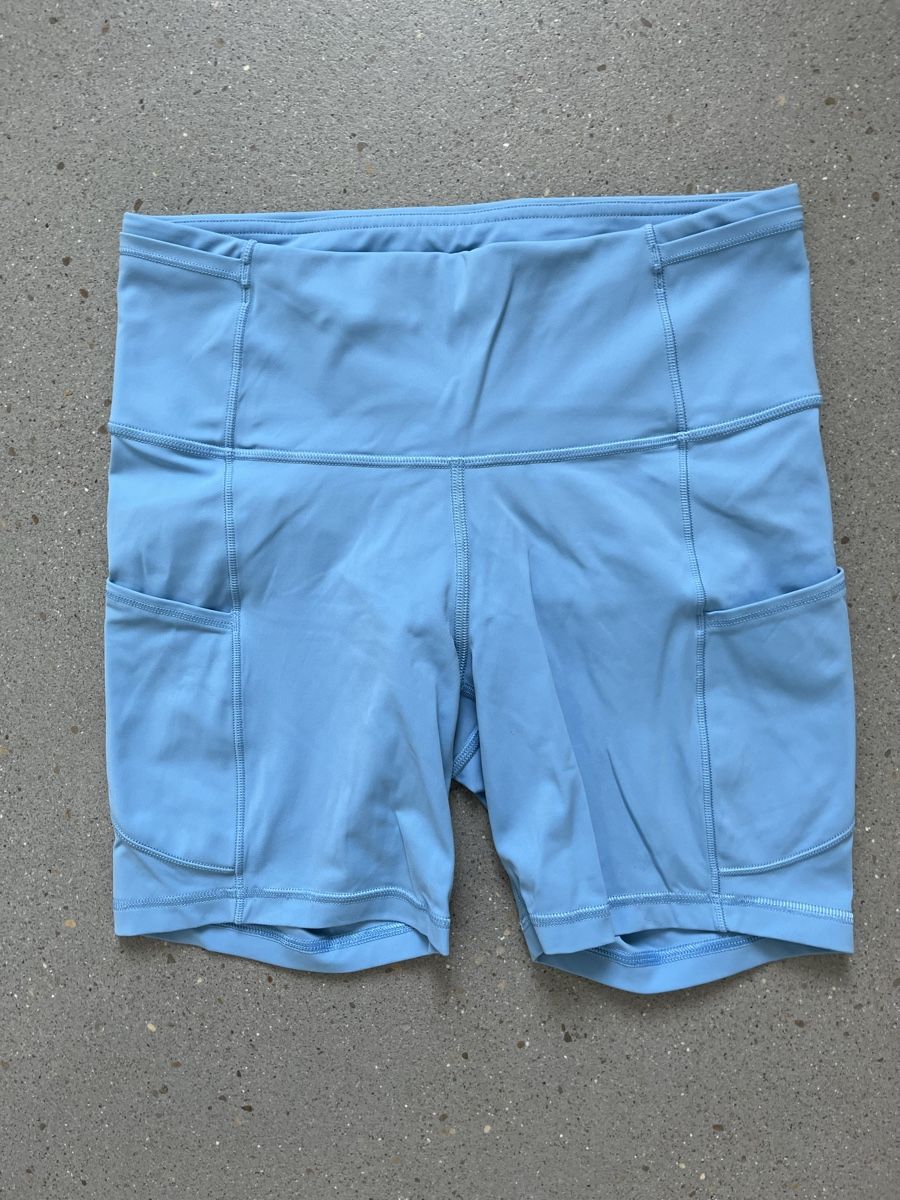 Lululemon Leggings: Lululemon Gr, 6 – Usato da Dottikon venduto da kat_jk9m