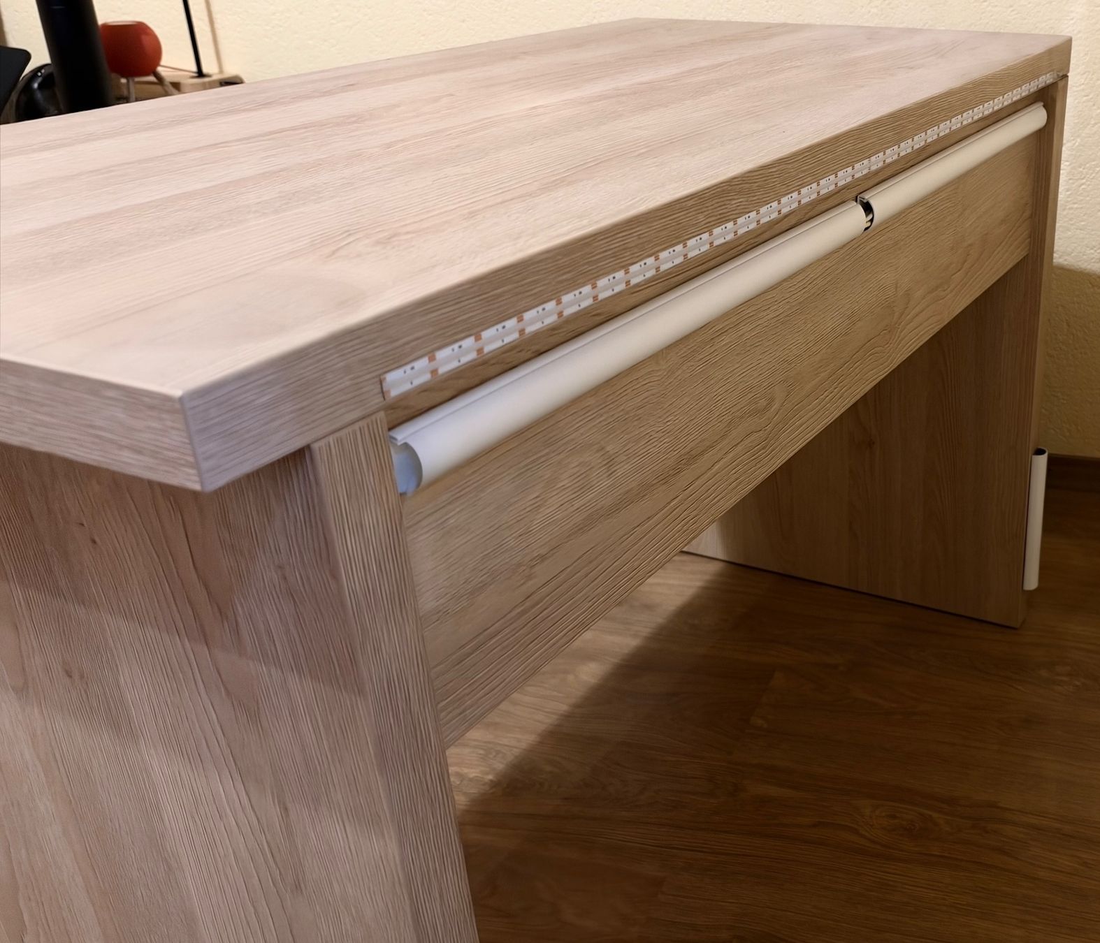 Schreibtische: Bureau – Gebraucht aus Boncourt von pie_fvs9 1