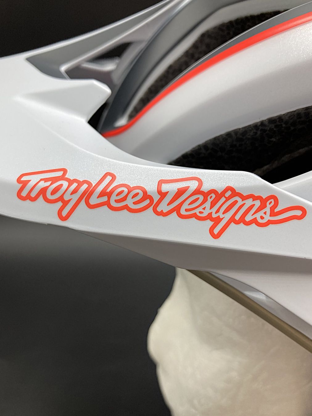 Troy Lee Caschi: TROY LEE DESIGNS | Velohelm |A3 MIPS | Intakewhite – Usato da Wittenbach venduto da Restwert_St-Gallen 6