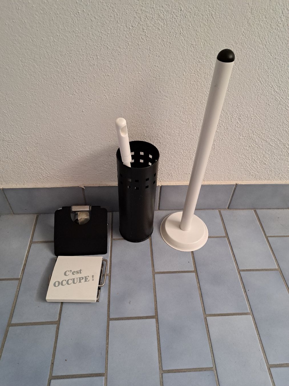 Altri accessori per il bagno: Lot pour WC – Usato da Hauterive NE venduto da car_p2jx
