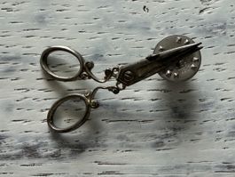 Scheren-Brosche (Pin)