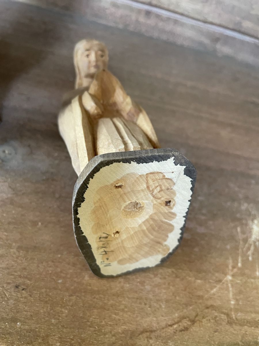 Statuette: Maria kniend E. Thomann Brienz – Usato da Flawil venduto da Naphtali 5