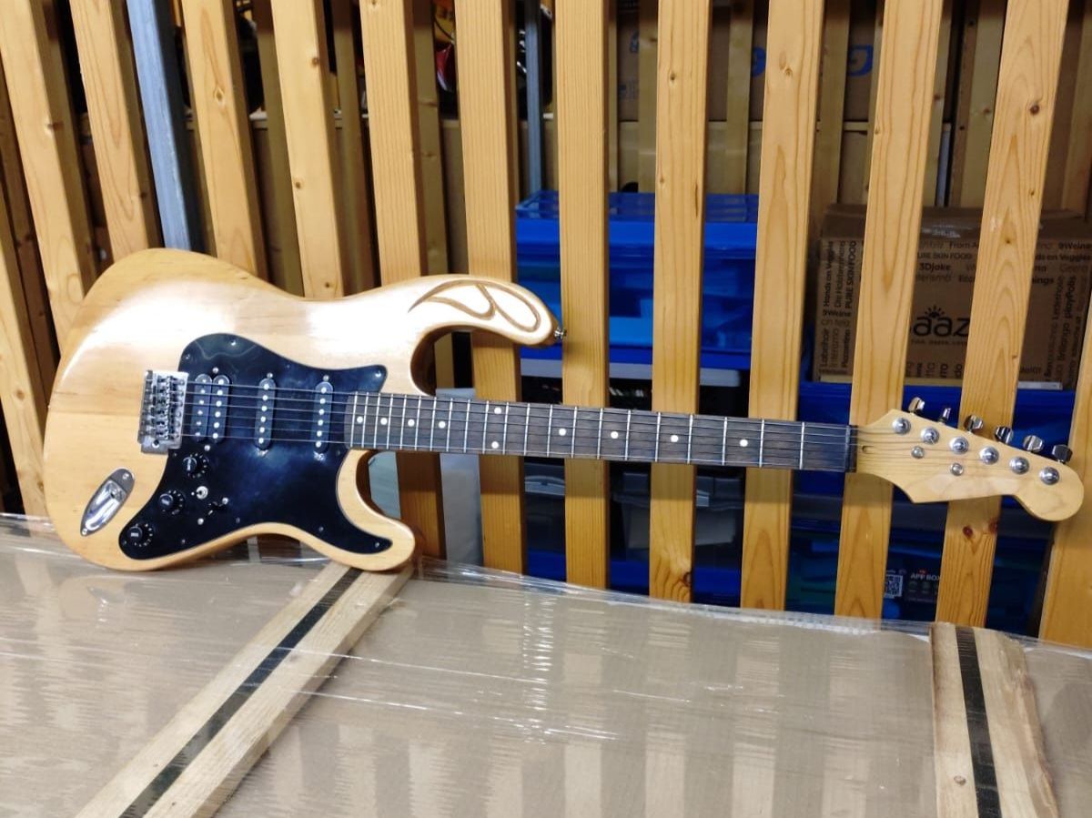 Strumenti musicali: Schöne Custom E-Gitarre – Usato da Flawil venduto da hallyi 1