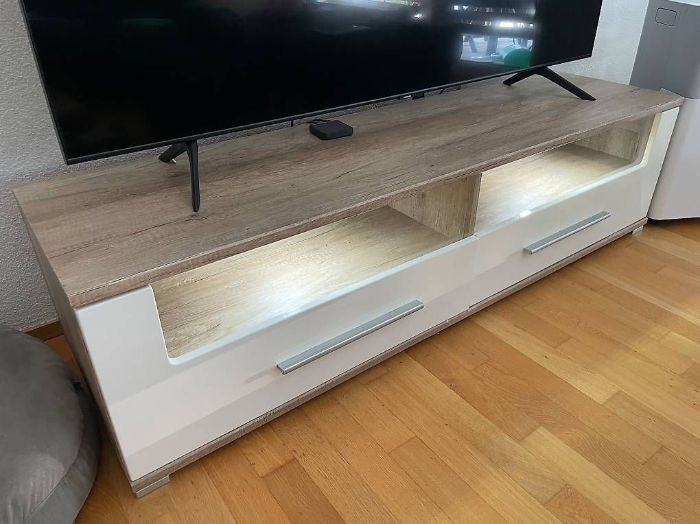 Mobili TV: TV Schrank mit Beleuchtung – Usato da Buchs SG venduto da nru_96yd 3