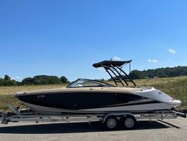 Scarab 255ID Platinum, 400PS, Jet-Boot mit CH-Zulassung