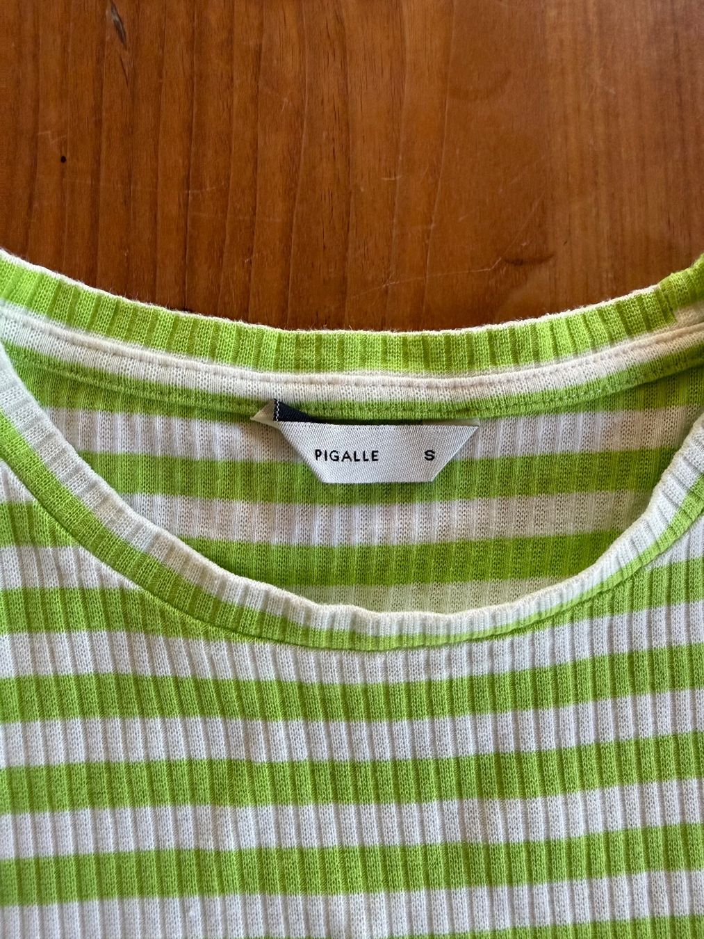 Only T-shirt: Langarm Shirt – Usato da Raron venduto da lia_secondhand 1