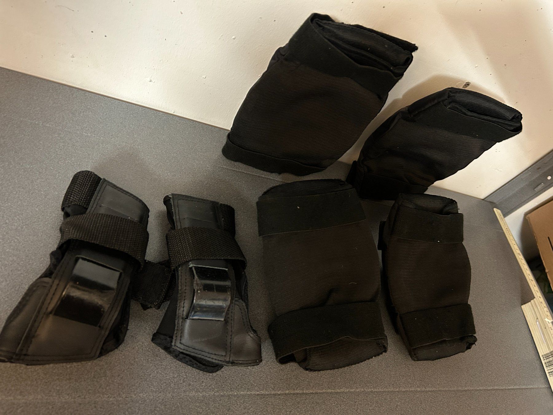 Protezioni & Imbottiture: Rollerblade Protektoren-Set (Set de protection) – Usato da Küsnacht ZH venduto da filo_fila8700 7