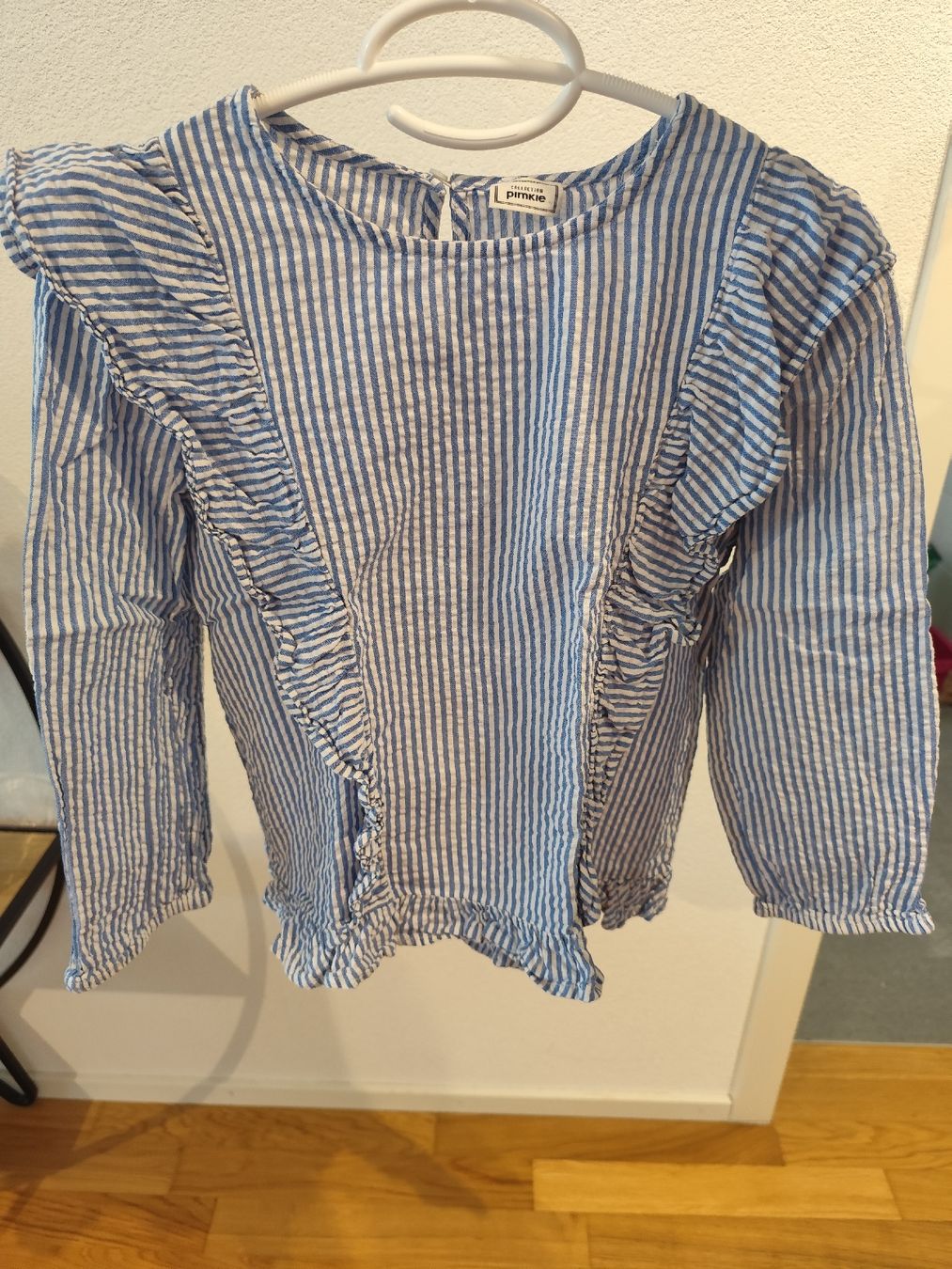 Blusen: Blouse à rayures bleues et blanches taille S – Gebraucht aus Neuchâtel von pie_8t6p