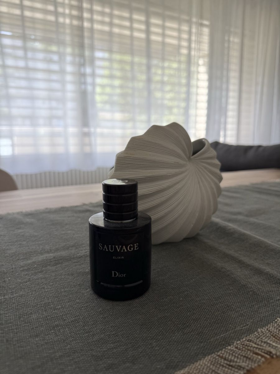 Dior Profumi & Eau de Toilette: Dior Sauvage Elixir Parfum 60ml – Nuovo (secondo la descrizione) da Biezwil venduto da noa_zz88