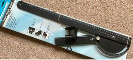 Winkelmesser mit Lineal 55cm lang aus schwerem Metall