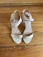 Damenschuhe Sandalen beige Grösse 42